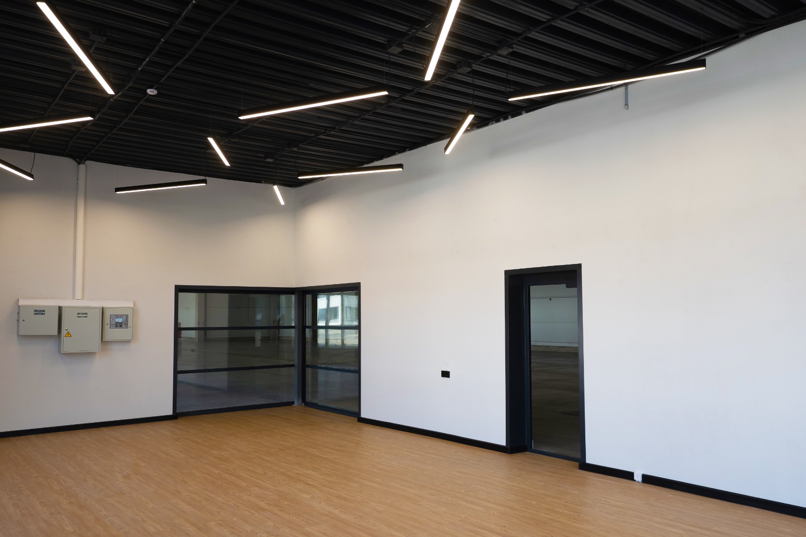 Warehouse 916 m² in Esipovo, Russia