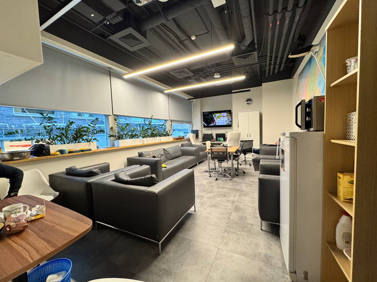 Office 4 379 m² in Moscow, Russia